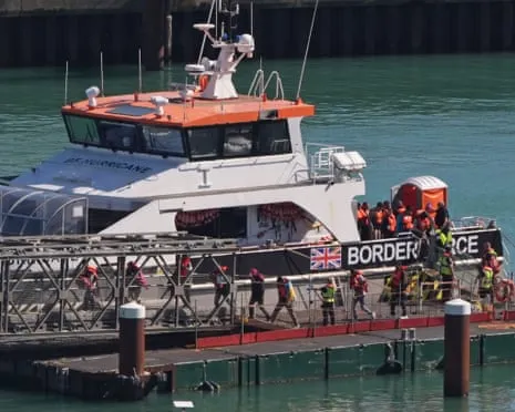British Ministers Insist ‘One In, One Out’ Deal with France Goes Ahead Amid Legal Injunction