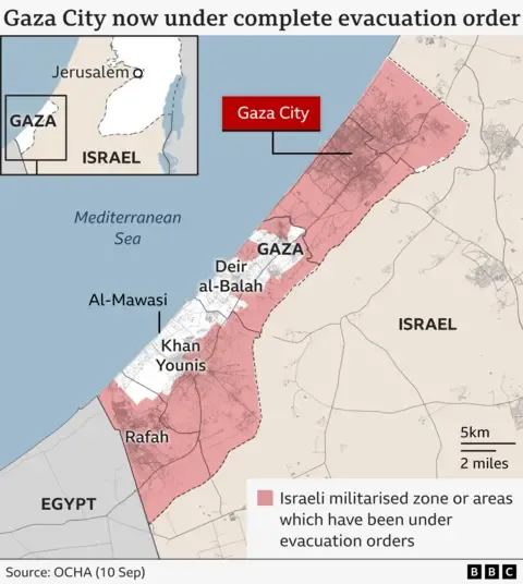 Numerous Palestinians Flee as Military Troops Advance Deeper into Gaza City