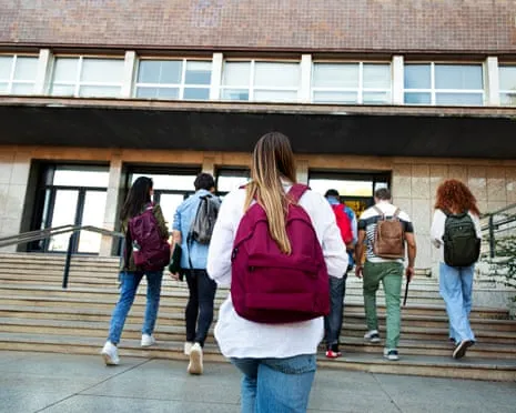 As Teen Boys Shift Right, the Emergence of the 'Relaxed Female' Trend Becomes Visible