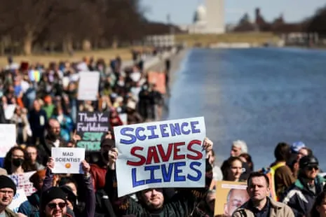 Trump’s War on Scientific Research Leaves US Public Health Experts Stunned: ‘They’re Sidelining Science’