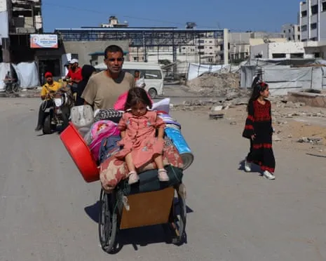 Fleeing from Peril to Destruction: Gaza City Residents Grapple with Heart-Wrenching Dilemma
